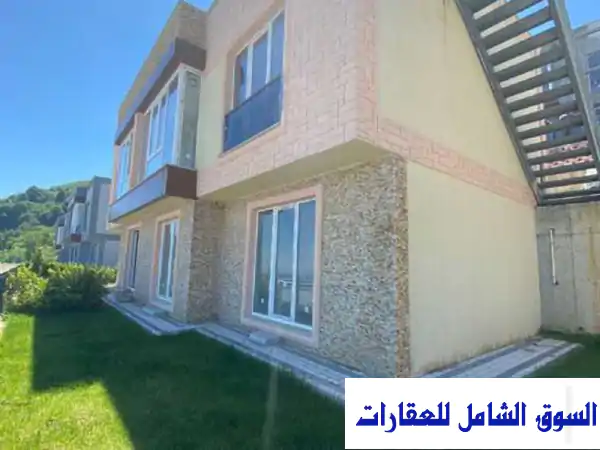 فلل للبيع في صبنجة بإطلالة ساحرة على البحيرة | مشروع جول صقاريا | تسليم فوري 3+1