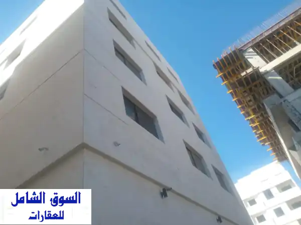 فرصة استثمارية نادرة: بناية حديثة مؤجرة بالكامل في معسكر الفلاح، الشارقة - عائد 810 ألف درهم!