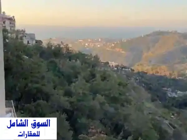 شقة أحلامك للبيع في قرنة الحمرا، المتن: 3 نوم، بناء جديد، موقف، بسعر 130 ألف!