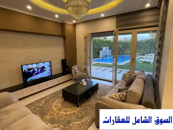 فيلا فندقية فاخرة للإيجار اليومي/الشهري | بالم هيلز التجمع الخامس - 6 غرف، مسبح خاص