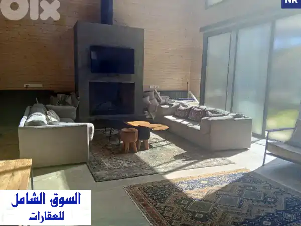 فيلا فاخرة للإيجار في تلال فقرا | حديقة 300م ومسبح خاص...