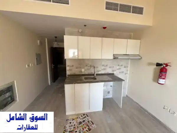 استوديو جديد للإيجار السنوي بالجرف 3 عجمان | أول ساكن، بلكون، تكييف مركزي | 20 ألف بـ 6 دفعات