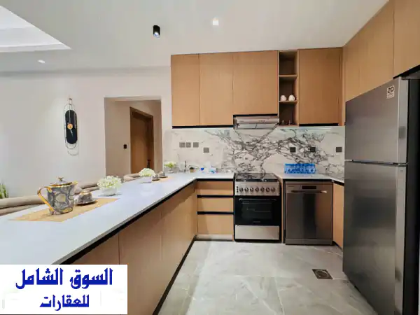 شقق للبيع كريك تاور عجمان | إطلالة الخور وخطط سداد مرنة | فرصة استثمارية