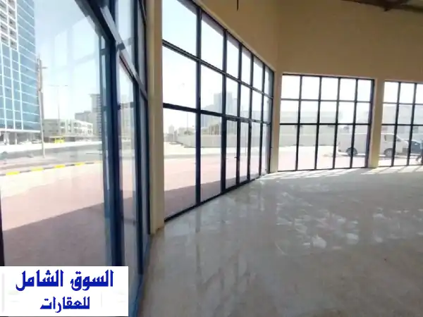 فرصة ذهبية: محلات تجارية للإيجار السنوي في عجمان (أول ساكن) - قرب الميناء، لمستقبل أعمالك!