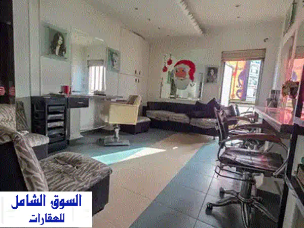 مكتب فاخر ومجدد 55 متر للإيجار في زلقا المتن | موقع استراتيجي بـ 450$ شهرياً