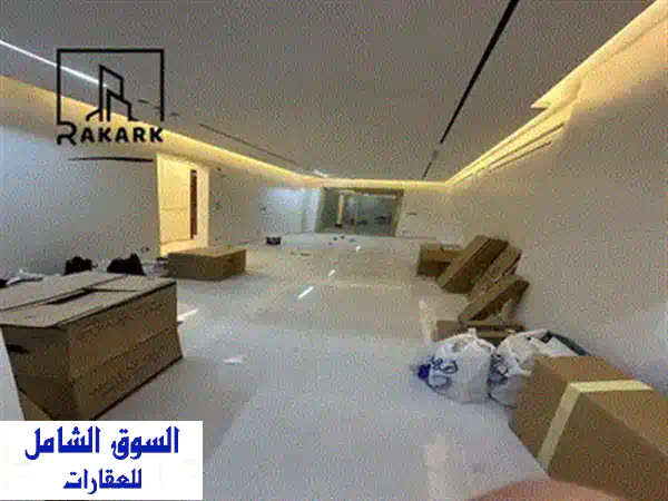 فرصة ذهبية: عيادة طبية 54م للإيجار سوبر لوكس بشارع الطيران الرئيسي | أمام مستشفى التأمين الصحي مباشرة - مدينة نصر