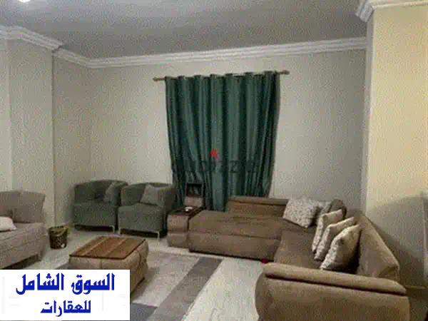 سكن الأحلام ينتظرك! شقة للإيجار بالتجمع الحي الثاني 220م سوبر لوكس | تكييفات ومطبخ راكب بقرب التسعين والمحلاوي