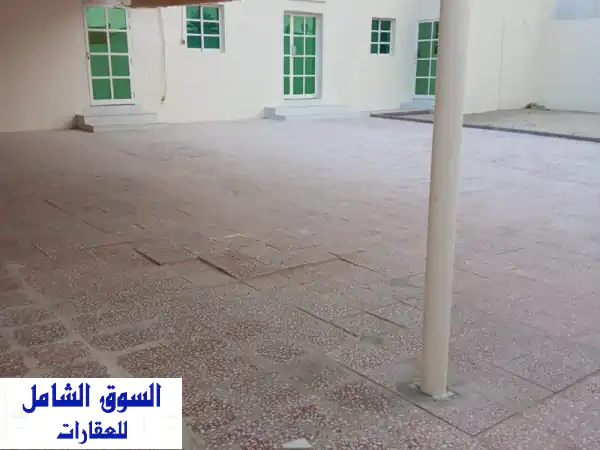 فيلا فاخرة للإيجار بالنخيلات الشارقة | 4 غرف نوم،...