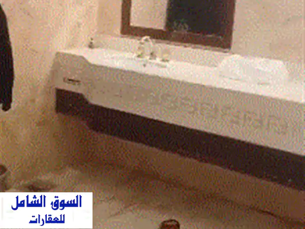 فيلا أحلامك تنتظرك! للإيجار في مشرف قطعة 5 - فخامة، مساحة، وخصوصية عائلية