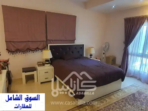 فرصة استثنائية: فيلا فاخرة للبيع بالجنبية - بوابة سار، خلف الفيلاجيو (مجمع 575)