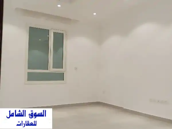 شقة دوبلكس VVVIP فاخرة للإيجار بالرميثية | مصعد خاص ومواقف مظللة | 4 غرف ماستر