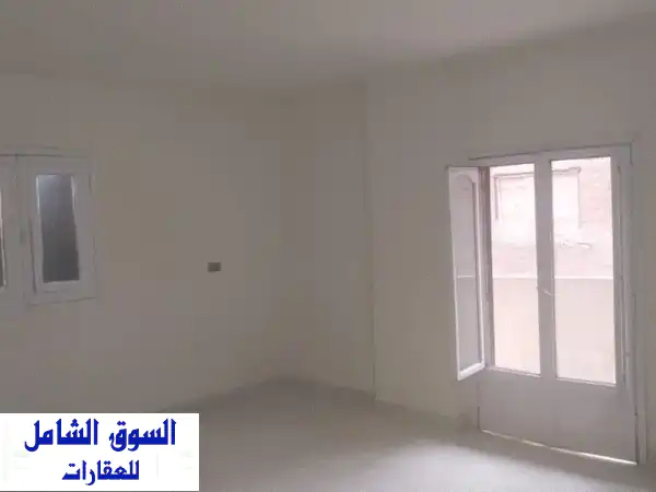 للإيجار أول ساكن أوسع شقة بالطوابق  ش المنشية...