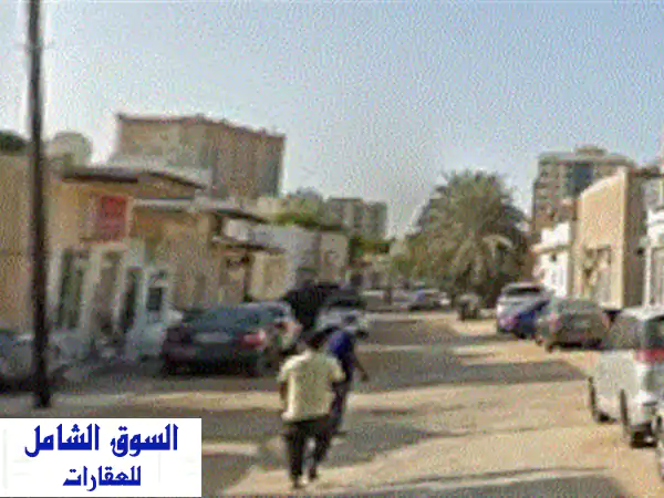 فرصة استثمارية ذهبية بالراشدية عجمان: بيت عربي مقسم 3 وحدات بدخل 80 ألف! 🏡💰