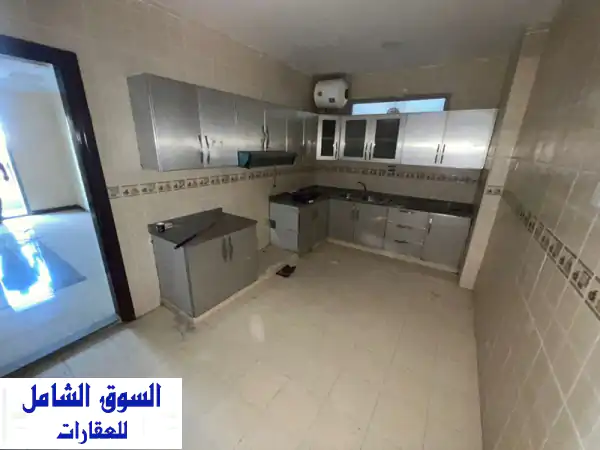 متوفر ثلاث غرف وصالة الراشدية 3 شارع المرور القديم السعر 45 ألف علي 6 دفعات تأمين شيك بلكونه مساحات ...