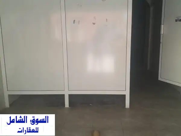 فرصة ذهبية: محل تجاري مميز 80م² للإيجار بالرفاع أبو كوارة، البحرين | موقع حيوي لمطعم أو أي نشاط!