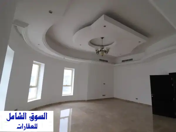 فيلا فاخرة للإيجار في البرشاء جنوب 1 | 5 غرف نوم رخامية | مساحة 12847 قدم | رفاهية لا تضاهى