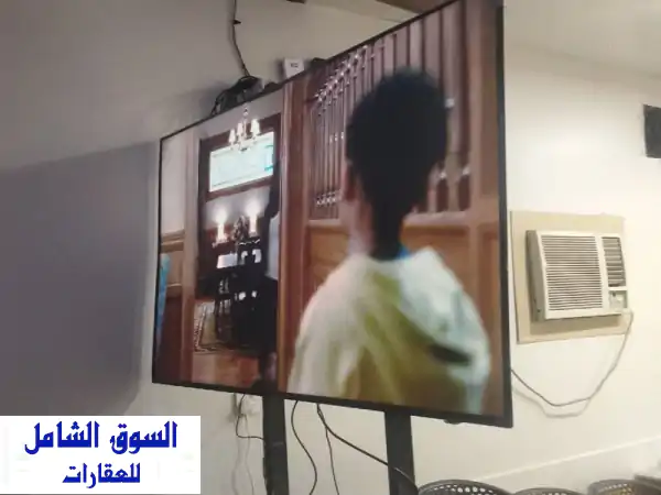 فرصة استثمارية نادرة: مقهى جاهز للبيع في ينبع البحر - شارع الأربعين (موقع حيوي ممتاز)