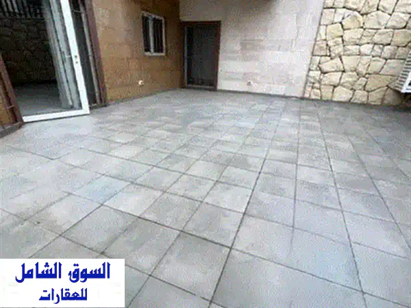 شقة للبيع في حبوب: تراس 60م، إطلالة ساحرة، موقع استثنائي!