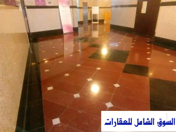 شقة فسيحة للإيجار بالخوير، مسقط ⭐️ غرفتين وصالة 280 ر.ع. - موقع استراتيجي ومزايا متكاملة! مباشرة من المالك