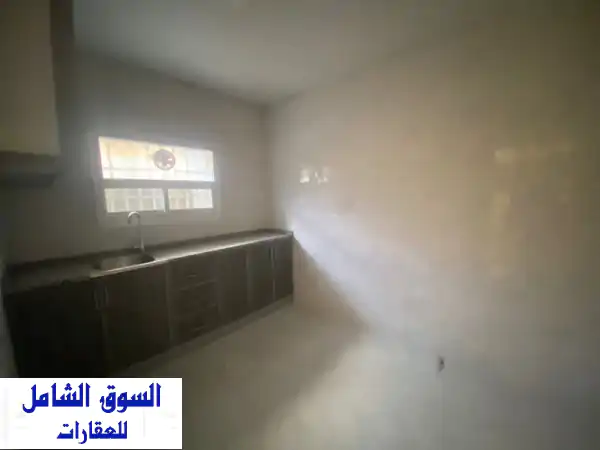 فرصة استثمارية ذهبية: بناية متكاملة للإيجار بالكامل في عجمان - النعيمية 1 | عائد سنوي 250 ألف درهم