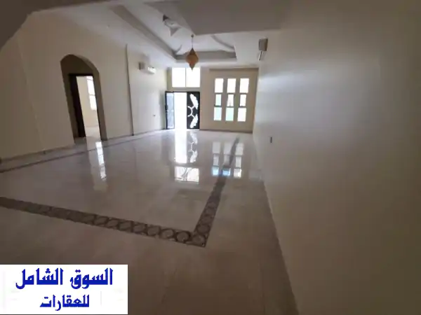 فيلا تاون هاوس للإيجار بالمويهات عجمان | 4 غرف نوم...