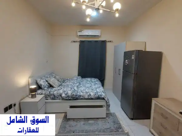 استوديو كبير جدا أول ساكن في منطقة الروضة 2 قريب جدا...