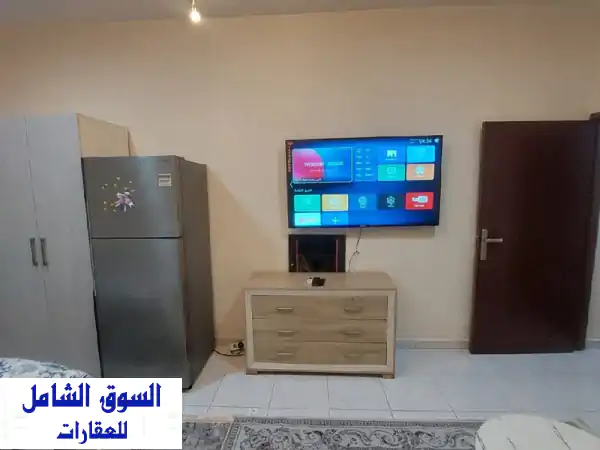 استوديو كبير جدا أول ساكن في منطقة الروضة 2 قريب جدا من شارع عمار وقريب من شارع الشيخ محمد بن زايد ...