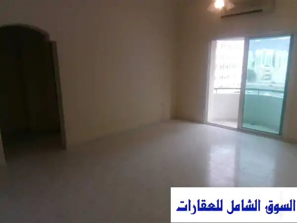 شقة فاخرة للإيجار بالخوير، مسقط (غرفتين وصالة) |...