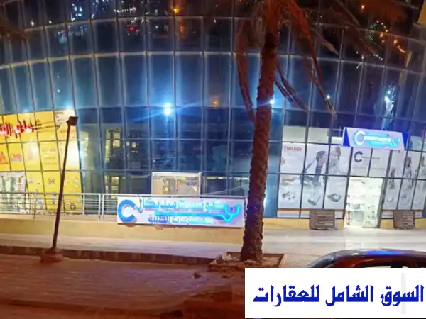 فرصة استثمارية ذهبية: محل 86م سوبر لوكس للإيجار بمول إنفينيتي 6 أكتوبر – ناصية وواجهة على الشارع الرئيسي بكثافة سكانية هائلة!