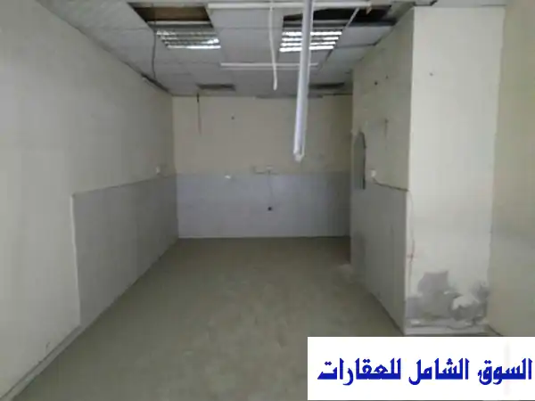 فرصة ذهبية: محل تجاري ضخم 2300 قدم للإيجار السنوي في قلب مشيرف، عجمان | موقع حيوي وتشطيب فاخر بدفعات مرنة 🌟