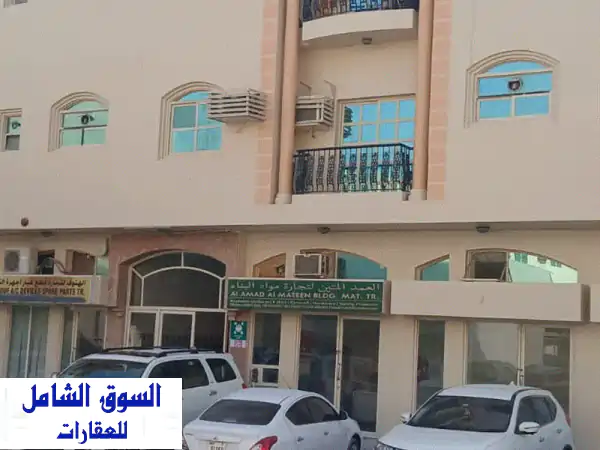 للبيع بناية في مويلح موقع ممتاز أرضي وثلاث ثاني...