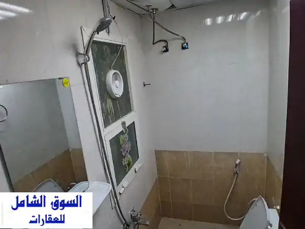 فرصة ذهبية للعائلات! شقة غرفة وصالة راقية للإيجار بالروضة 3 - شامل كل الفواتير والإنترنت