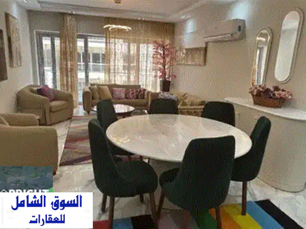 شقة مفروشة بالكامل للايجار بـ 'جاليريا مون فالي' – التجمع الخامس | 160م سكن فوري وراقي