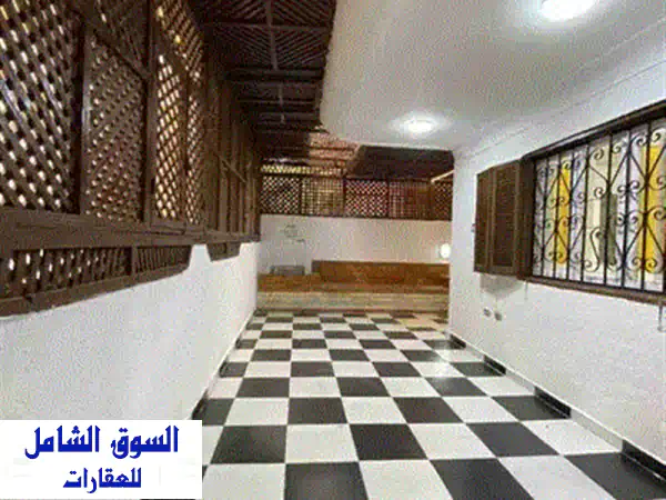 استمتع بالرفاهية المطلقة: شقة أرضي 130م بألترا لوكس وحمام سباحة خاص في العجمي شاطئ النخيل - كاش أو تقسيط، فرصة العمر!