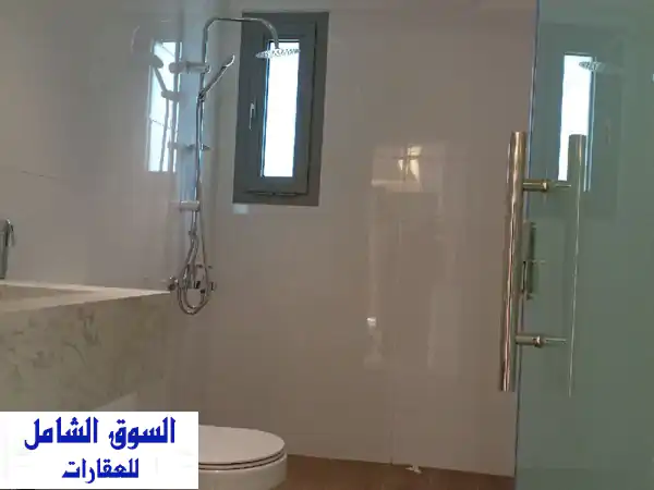 للإيجار: استوديو جديد في فنيطيس بتشطيب سوبر ديلوكس وراقي، للمعاريس أو طفل واحد فقط. سكن المالك. ...