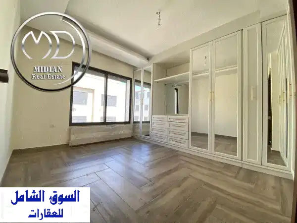 عش الرفاهية: شقة دوبلكس فاخرة للإيجار بضاحية النخيل | روف خاص 100م وإطلالات ساحرة 250م