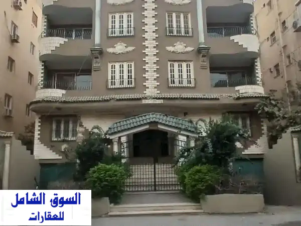 6 أكتوبر الحي الأول عمارة أربع أدوار على شقتين...