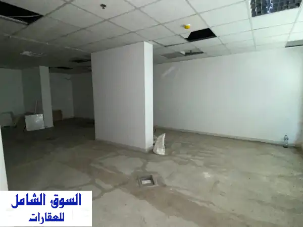 مكتب إداري فاخر للإيجار السنوي بالمجاز 1 الشارقة...
