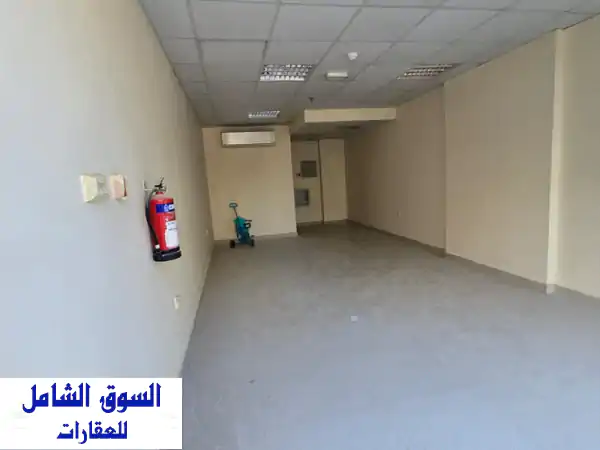 فرصة استثمارية ذهبية: محل تجاري للإيجار...