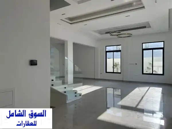 فيلا فاخرة للبيع في بو قوة (سرايا 2): موقع زاوية استثنائي | فرصة لا تُعوّض!