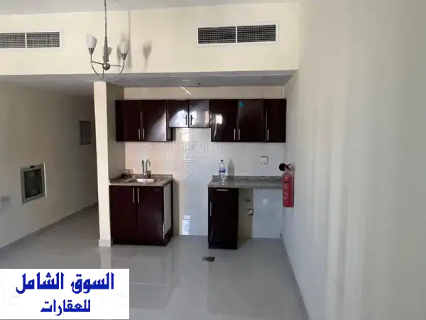 أول ساكن! استوديو عصري للإيجار بعجمان، الجرف 3 | قرب السوق الصيني ومخرج دبي