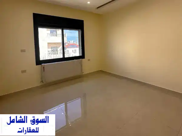 شقة أحلامك في الجبيهة أم زويتينة: شبه أرضي...