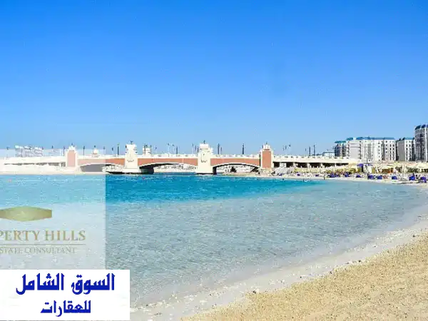 شاليه فاخر للبيع بمزارين العلمين الجديدة: صف أول...