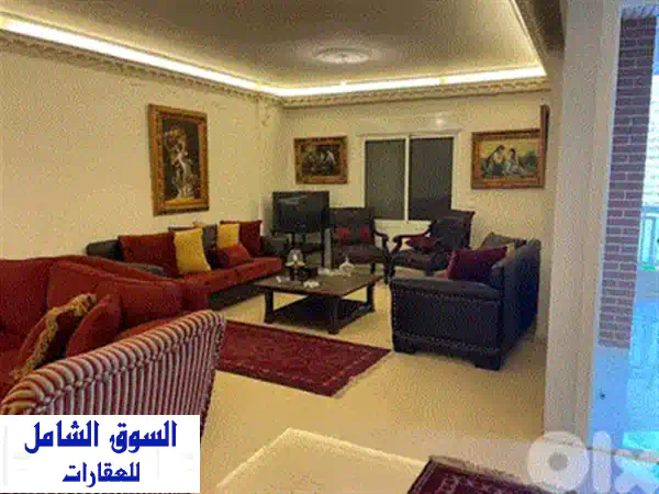 شقة فاخرة للبيع في الشياح: 200م2 بحديقة 120م2، شارع خاص، إطلالة جبلية وموقع استثنائي!