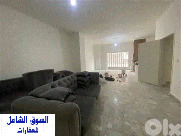 شقة 120م للبيع في جبيل بإطلالة بحر وجبل خلابة - مفروشة جزئياً | فرصة لا تعوض!