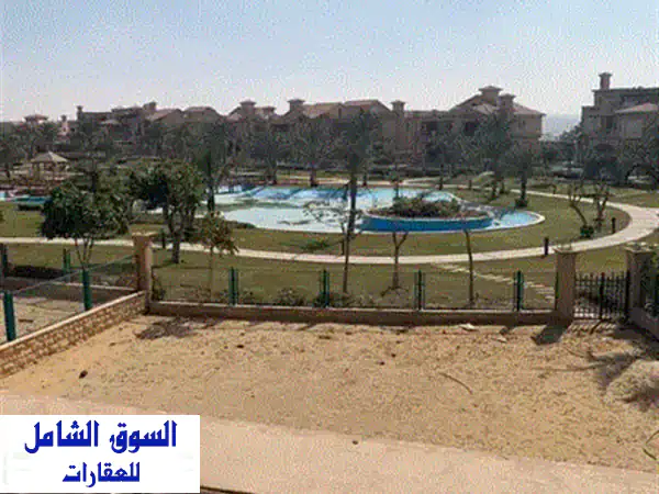 فرصة نادرة: فيلا توين هاوس فاخرة 460م جاهزة للسكن بحديقة خاصة - أب تاون كايرو إعمار (L-18680)