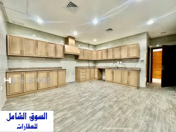 إيجار شقة/فيلا فاخرة بالكويت: 4 غرف نوم (2 ماستر) | مطبخ مغلق | موقف خاص | 850 د.ك