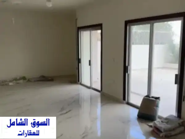 شقة أرضية لقطة للبيع في البياضة قرنة شهوان: تراس...