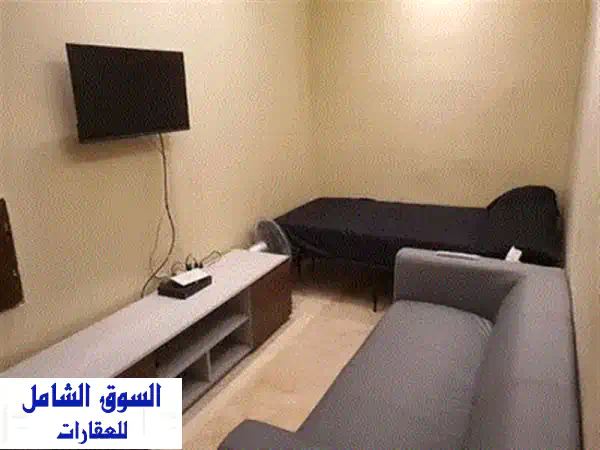شقة للايجار في دكوانة، تل الزعتر: غرفتي نوم، موقف خاص، بدون عمولة! (استوديو أصغر متاح)