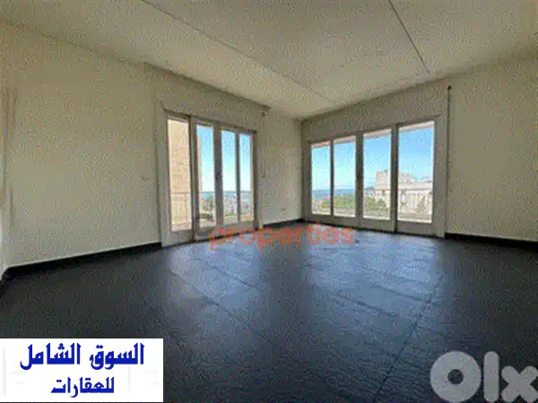 دوبلكس فاخر للإيجار في بعبدات | 400م2 بإطلالة جبلية بانورامية | 4 غرف نوم | 1700$ شهرياً